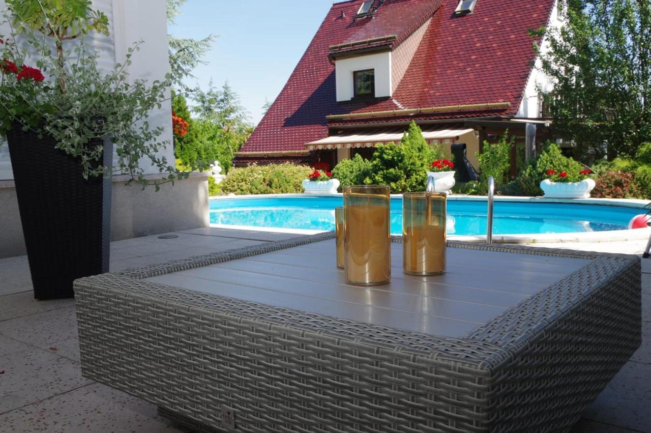 Gaestehaus Gaens - Ferienzimmer Schirgiswalde-Kirschau Exterior foto