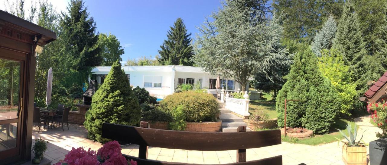 Gaestehaus Gaens - Ferienzimmer Schirgiswalde-Kirschau Exterior foto